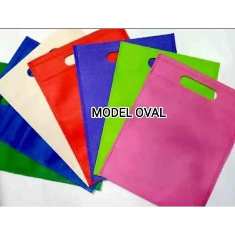 

20 pcs Tas Goodie bag/ spunbond Oval ( Tas souvenir/ acara/ ultah/ lebaran)