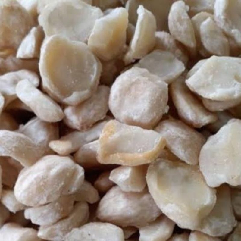 

Kemiri Pecah kemasan 1/4 kg