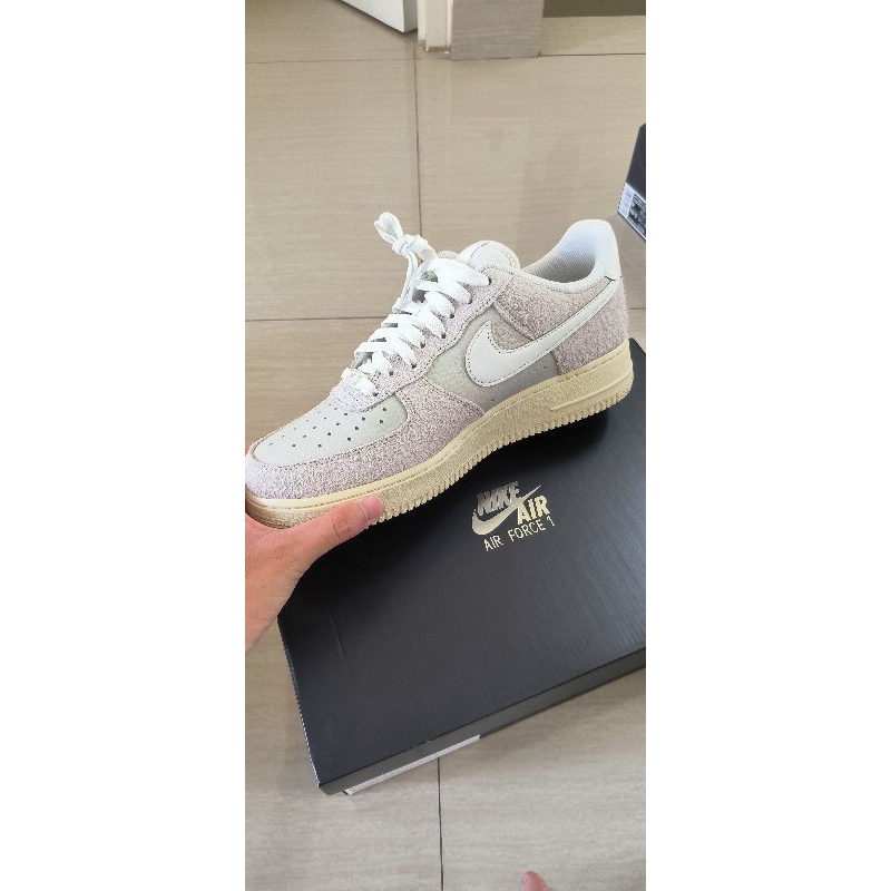 NIKE AIR FORCE 1 ,07 LX ORIGINAL