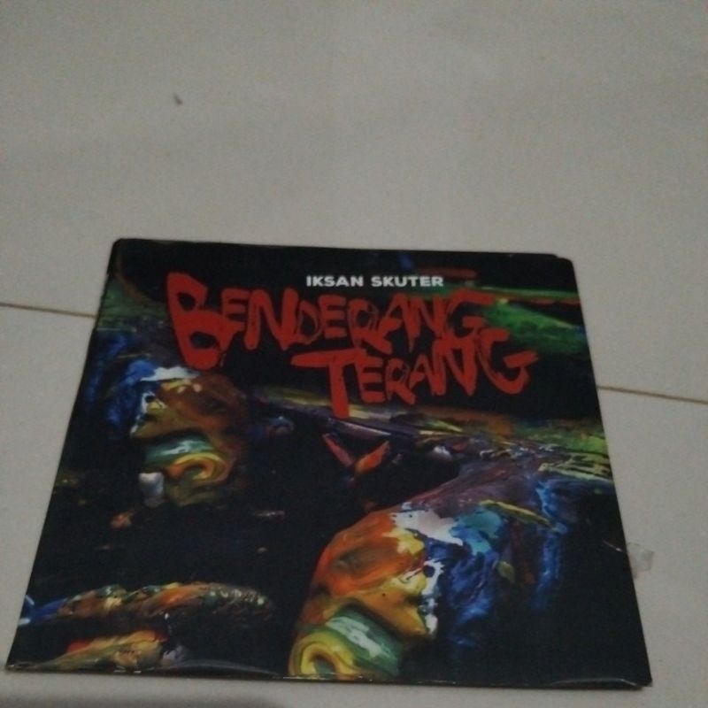 CD IKSAN SKUTER - BENDERANG TERANG