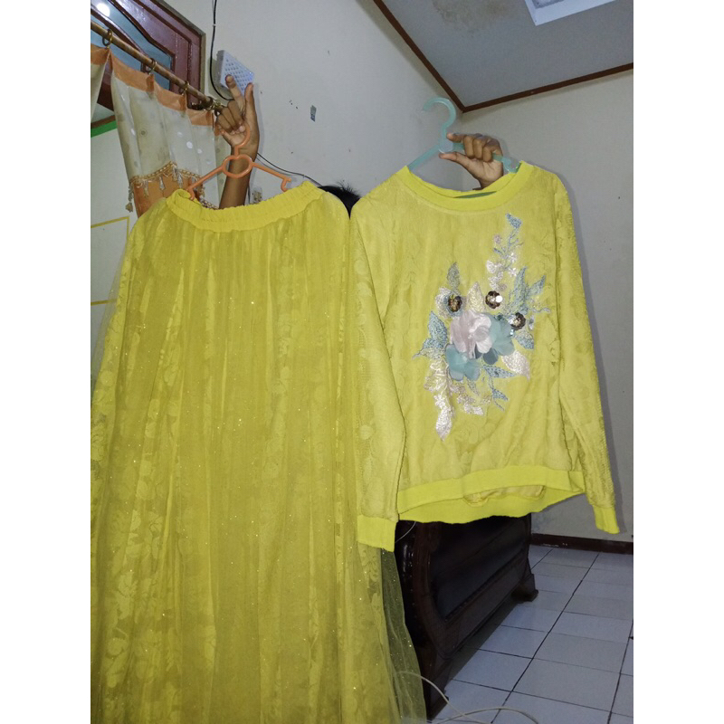 one set wanita brokat kuning lemonade prelov
