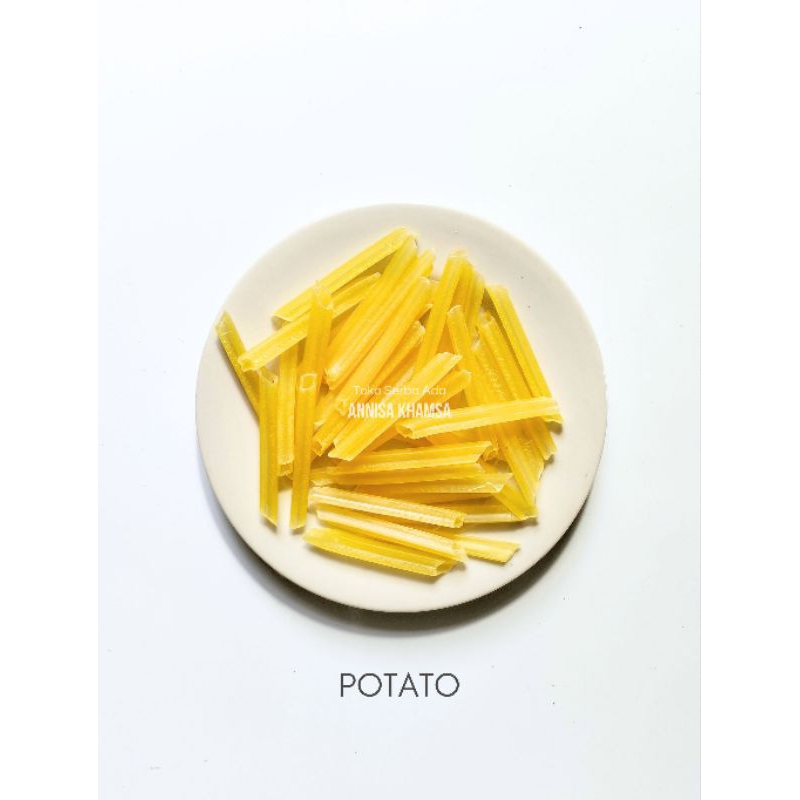 

[ 500 GR ] KERUPUK POTATO PANJANG MENTAH RENYAH / KRUPUK POTATO MENTAH