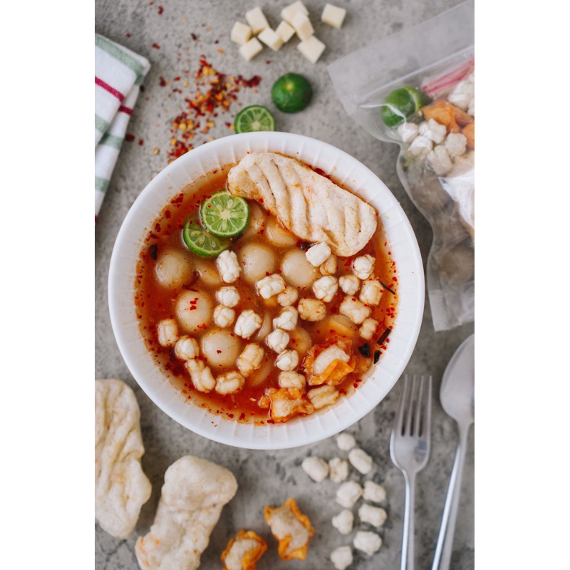 

Basoaci Isi Tulang Rangu, Keju, Sosis, Ayam mercon dan telur puyuh