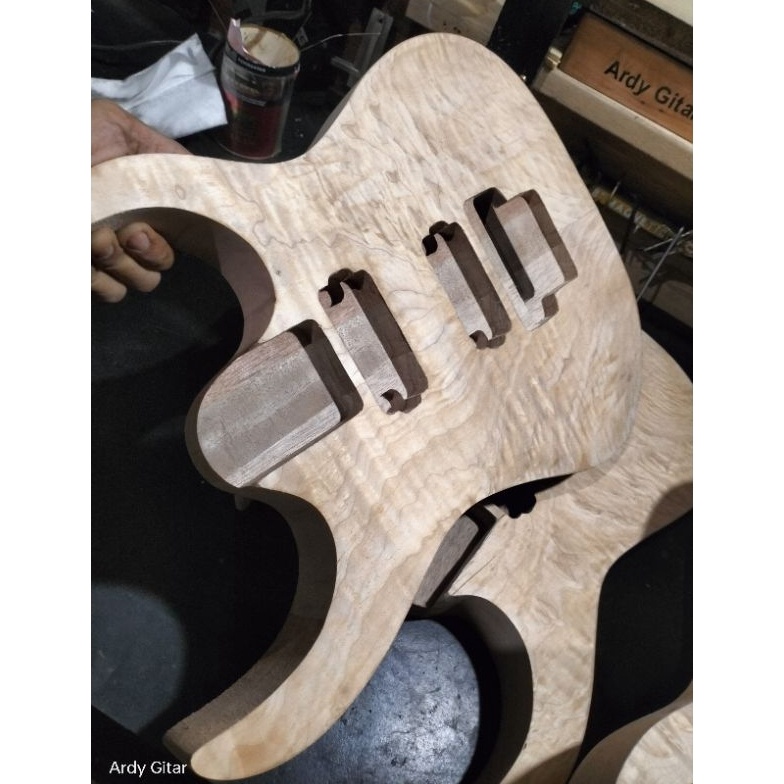 KODE S64Z Body Gitar Ibanez RG HH Motif vener