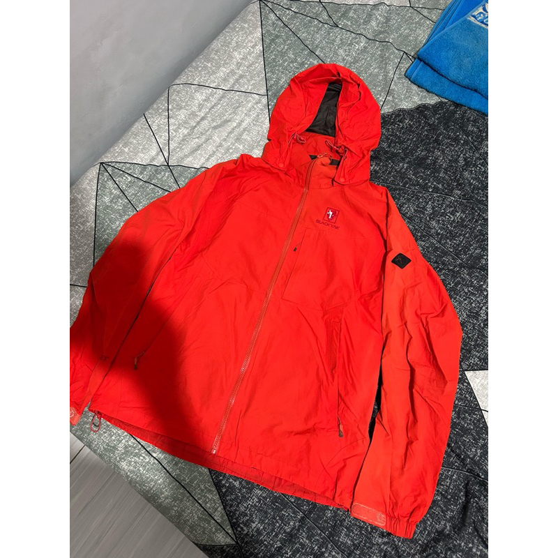 Jaket Outdoor BlackYak