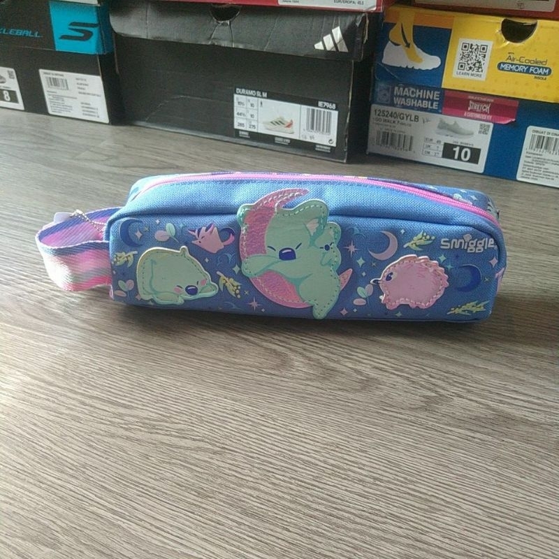 

Tempat Pensil Smiggle Character Teeny