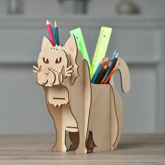 

Tempat Pensil Karakter Kucing