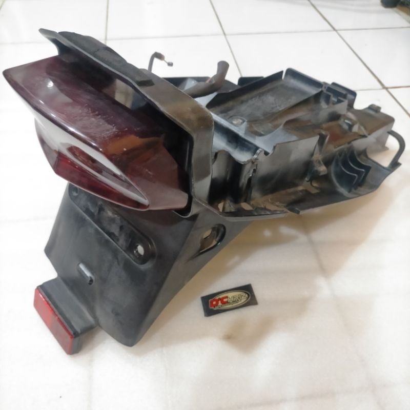 spakbor belakang cb 400 Vtec cb400  original stoplamp