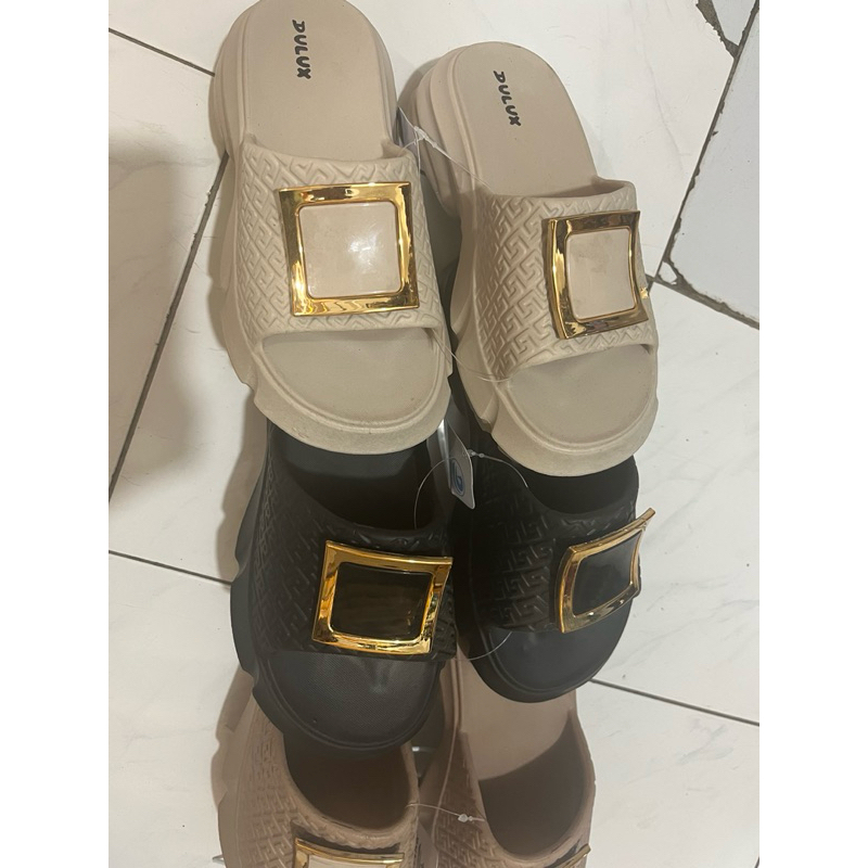 Dulux hak tinggi wanita / dulux sendal wanita