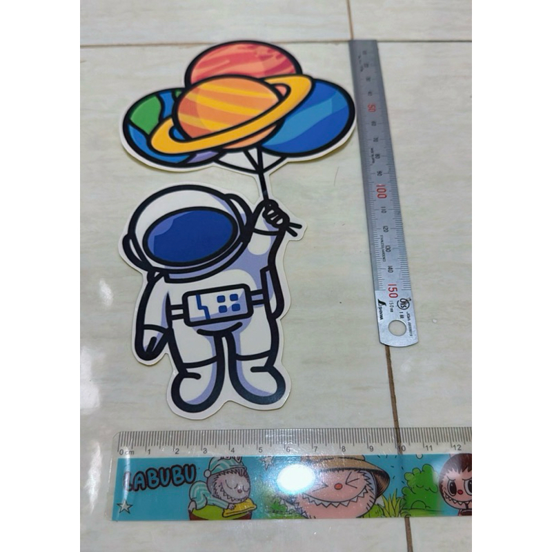

MDK - STICKER ASTRONOT BESAR P20cmXL10cm