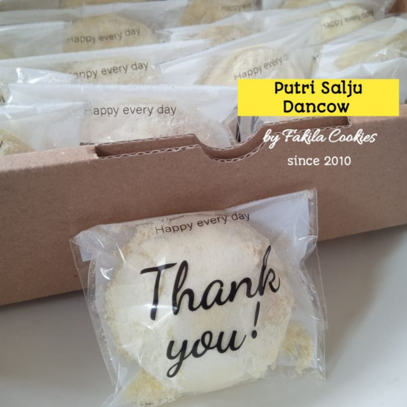 

Kue Putri salju dancow wijsman isi 15 pcs