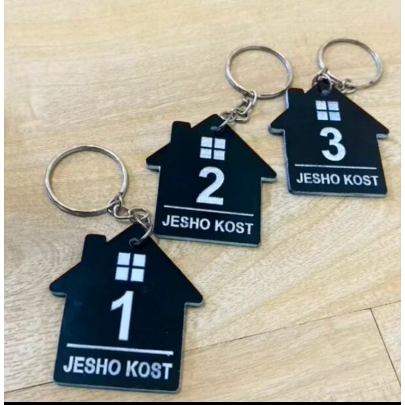 GANTUNGAN KUNCI KAMAR Kost Kamar Hotel Akrilik Nama Nomor Gantungan Kunci Model Rumah