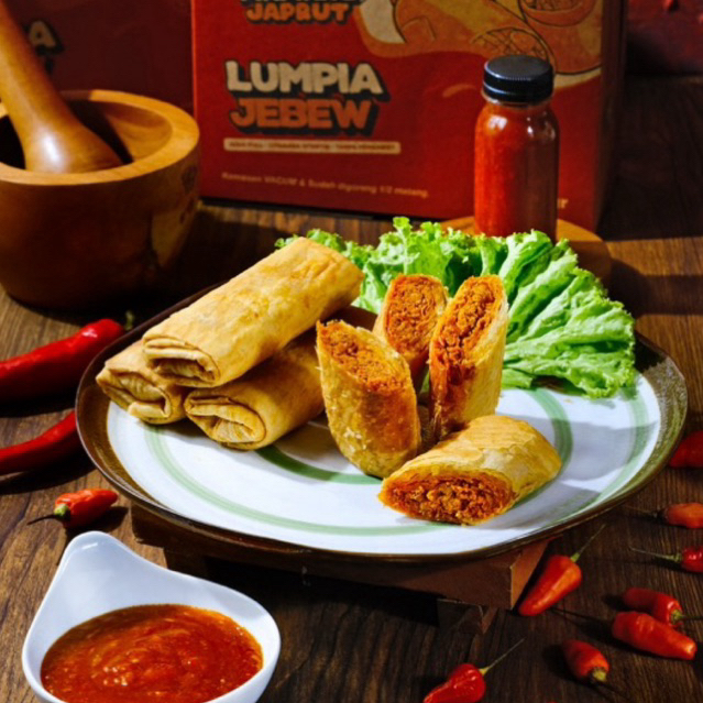 

Lumpia Jebew Ayam Mamang Japrut! By @idijafar