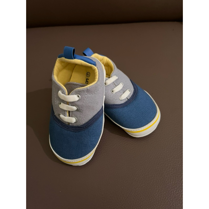 Sepatu baby LC WAIKIKI