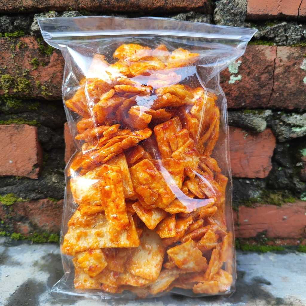 

Keripik Singkong Mangleng Balado 220-250 Gram Camilan Cemilan Snack Keripik Kering Kriuk Crispy