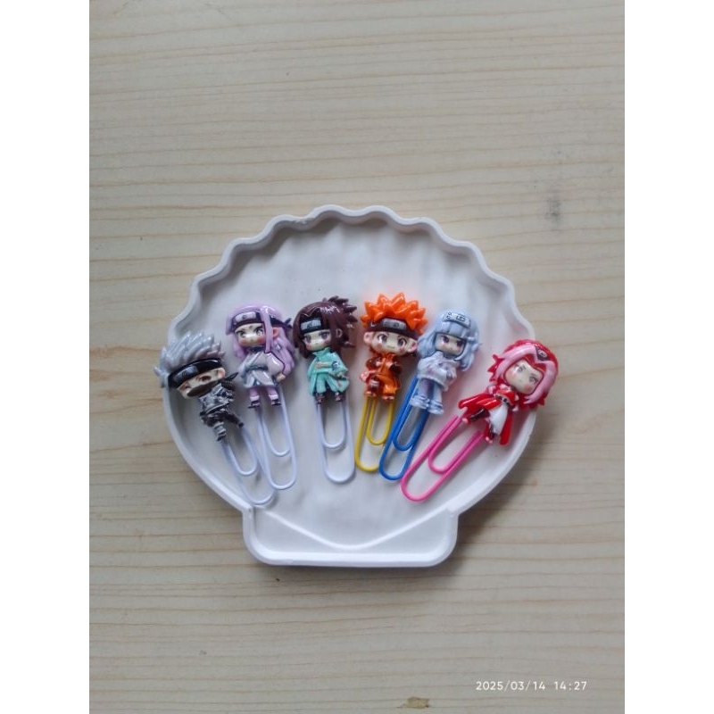 

paperclip atau bookmark Naruto