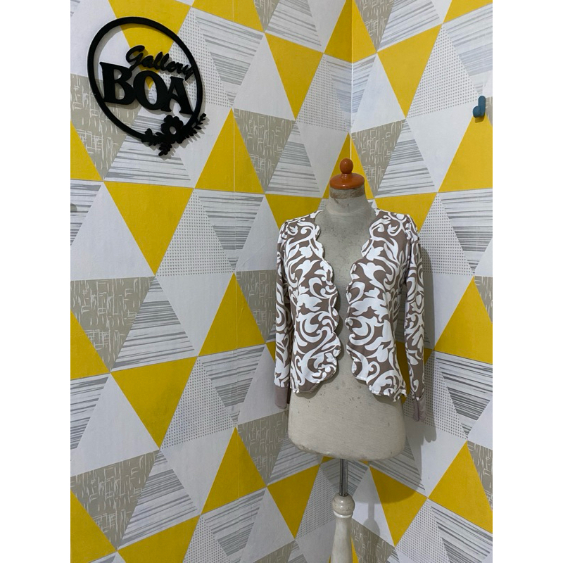 PL bolero motif scuba