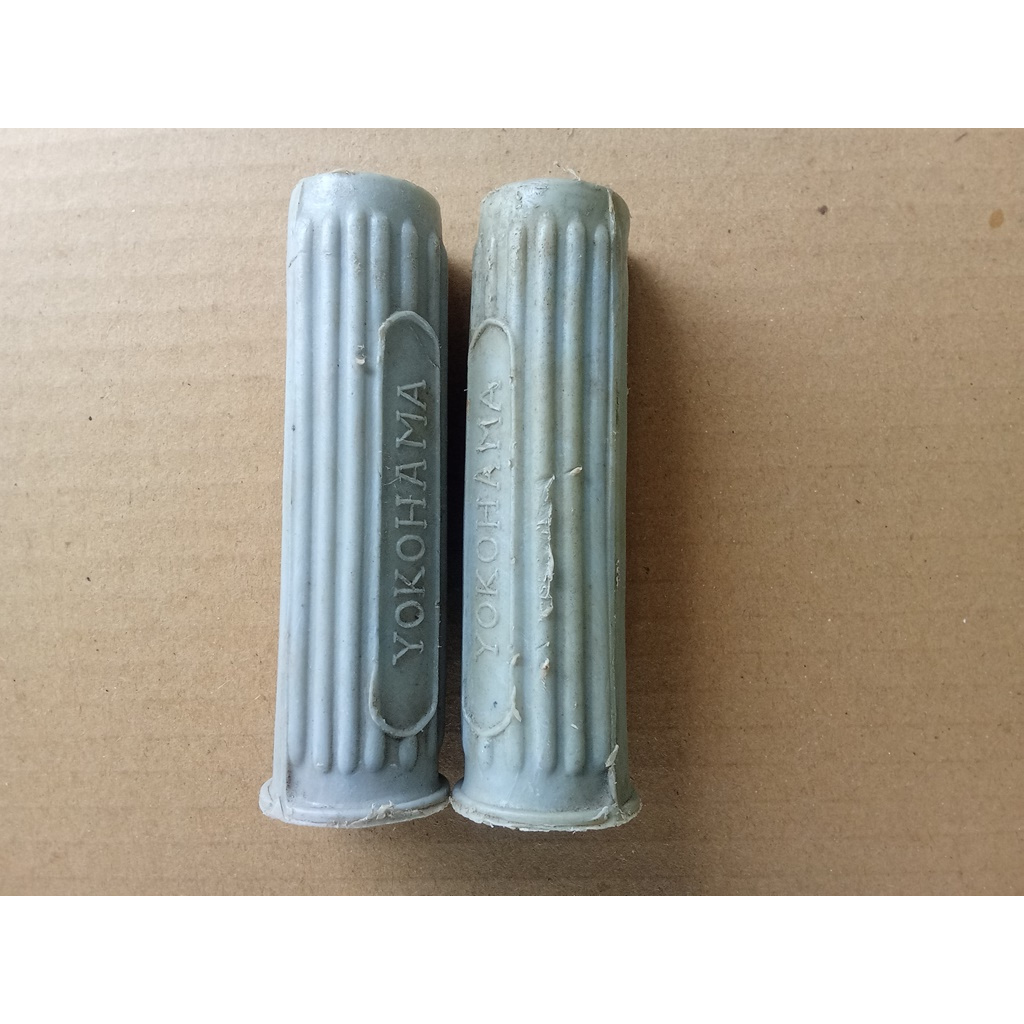 Sepasang Hand grip abu abu YOKOHAMA jadul sepeda onthel