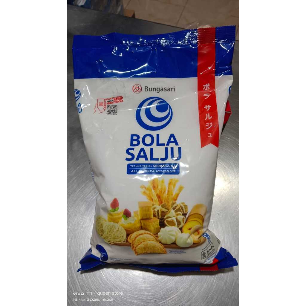 

Tepung Terigu Bola Salju 1 kg Protein Sedang