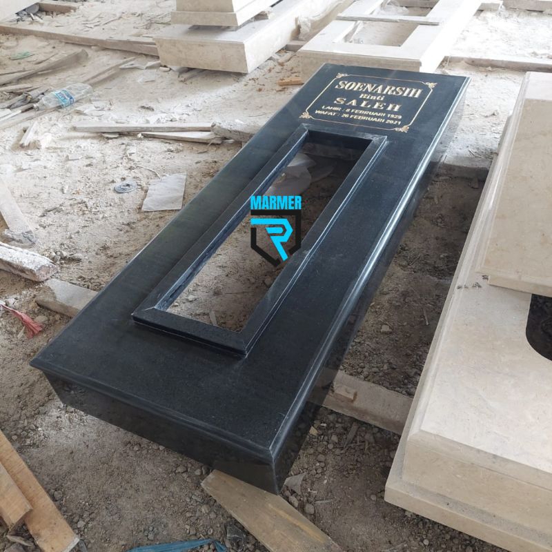 Kijing makam pondasi saja tanpa kepala nisan batu granit hitam glossy