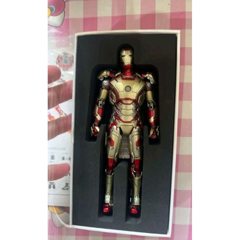 comicave ironman mark 42