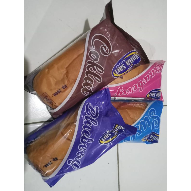 

roti mulia sari rasa coklat, susu, bluberi stroberi