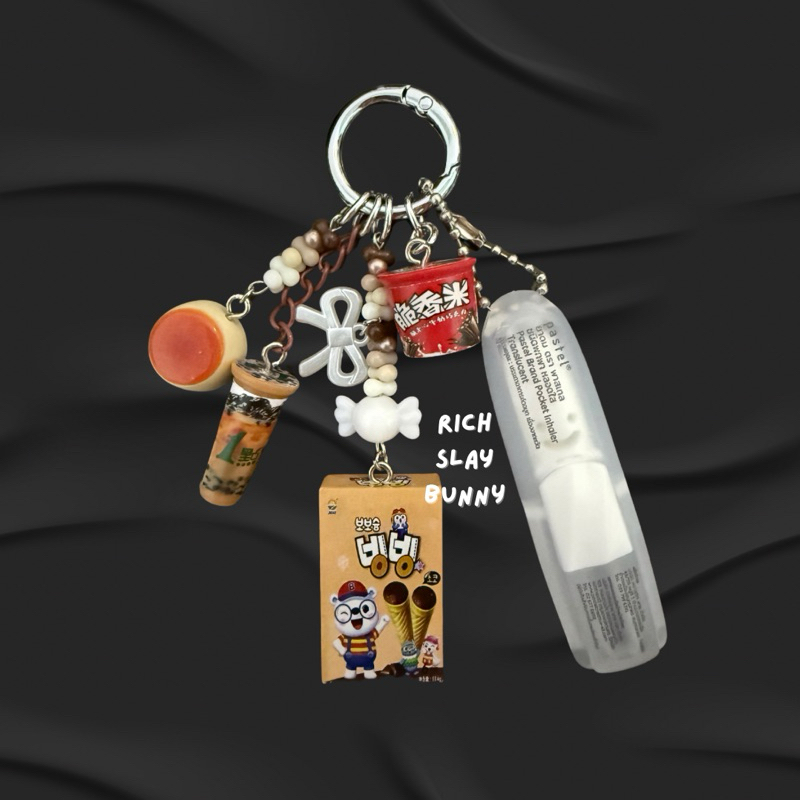 keychain trinkets snack perjompoan