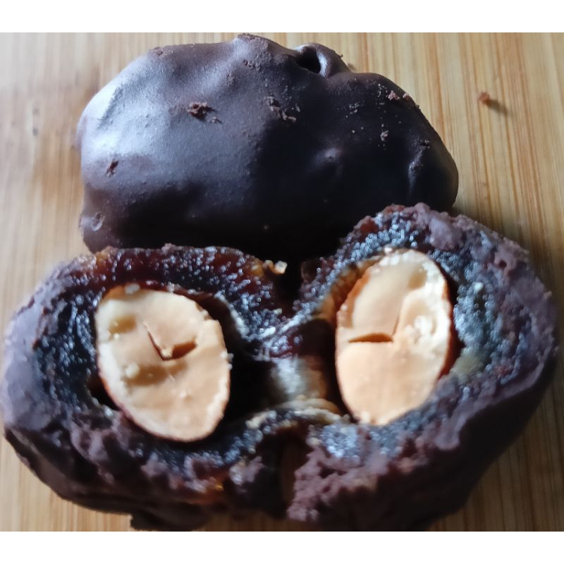 

Kurma Cokelat Almond Ekonomis