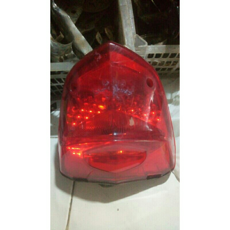 lampu belakang tiger revo