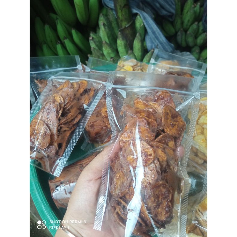 

KRIPIK PISANG POUCH 100GRAM