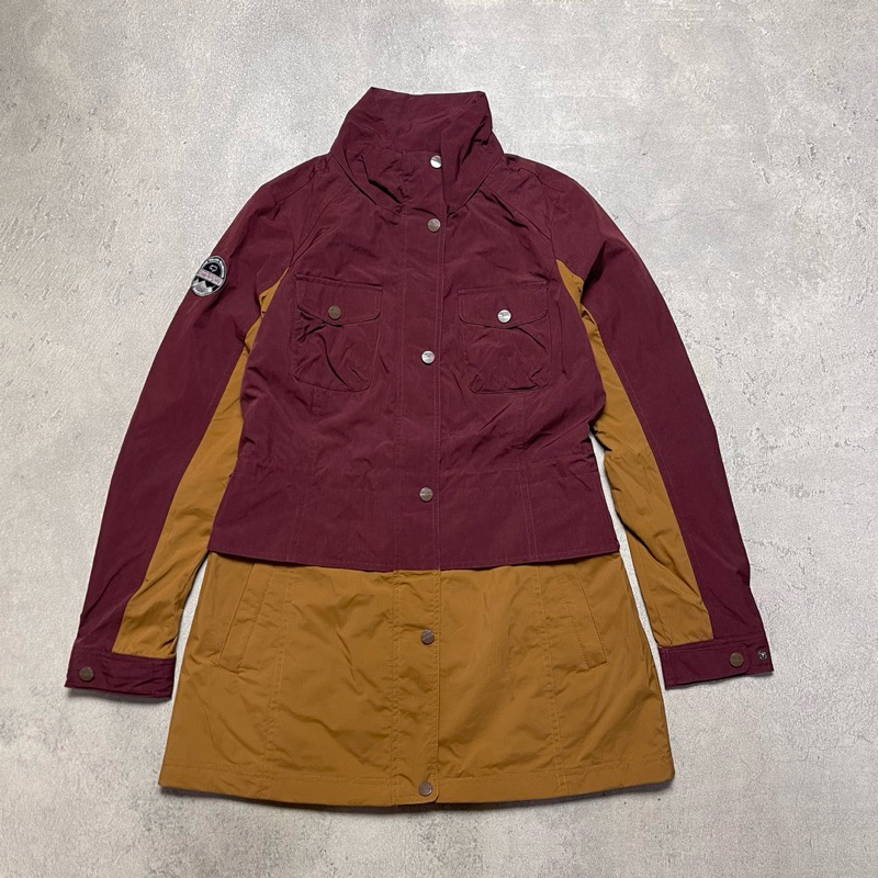 Jaket Outdoor Wanita Center Pole Size S