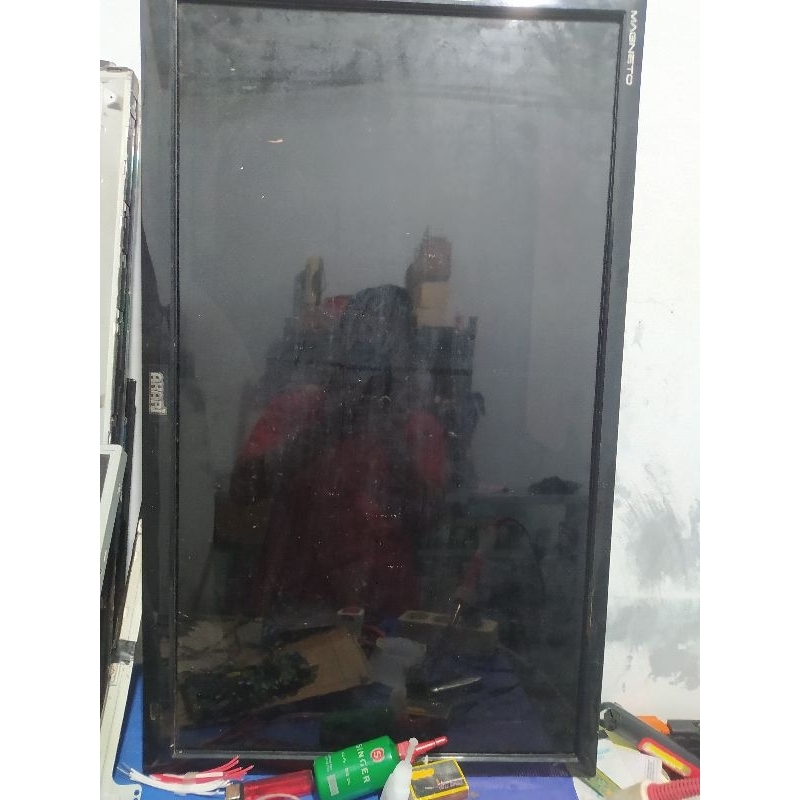 tv led akari layar rusak ukuran 32inch mesin normal