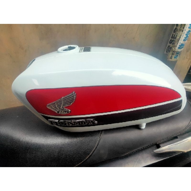 Tangki Cb Glatik cat model original tengki cb 100 galvanis semi pres cat Putih merah original Putih 