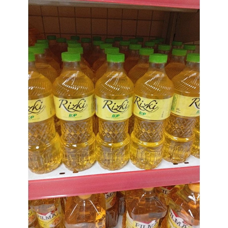 

Minyak goreng Rizky 900 ml