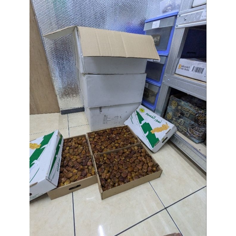 

Kurma Sukari Al Qasim 3kg