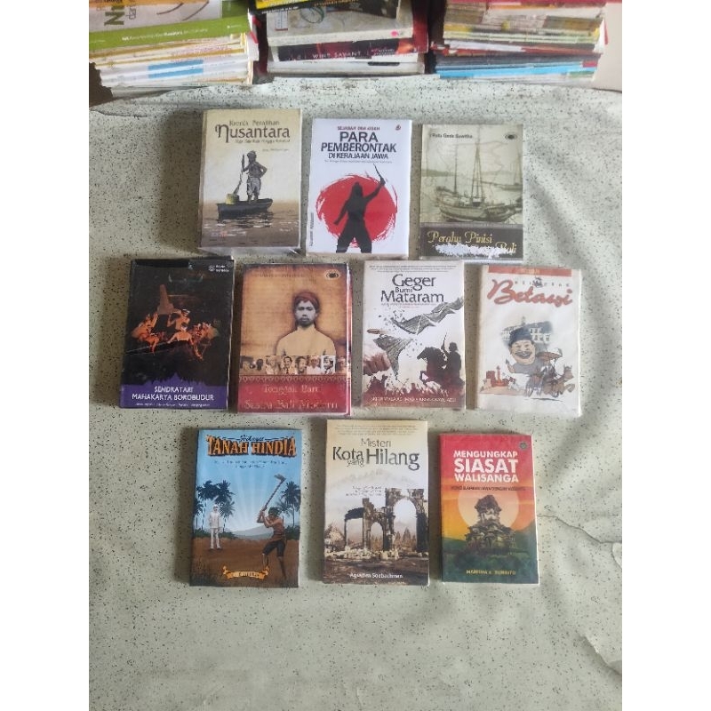 Buku Sejarah - Sosial Budaya; Kronik Peralihan NUSANTARA, PARA PEMBERONTAK di Kerajaan Jawa, PERAHU 