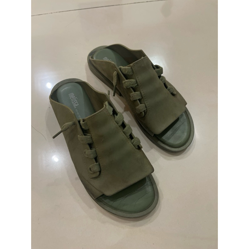 preloved melissa slippers , sendal melissa original size:38
