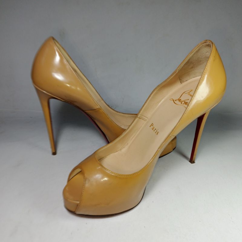 Christian Louboutin original leather Italian heels 36 size woman shoes