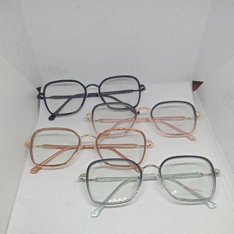 Kacamata Gaya Lensa PHOTOCHROMIC (Pemakaian Wanita/Laki)