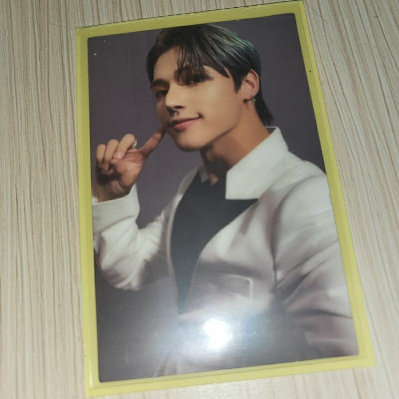 Wooyoung ATEEZ Zero: Fever Part. 3 hello82 Z ver. Official Photocard