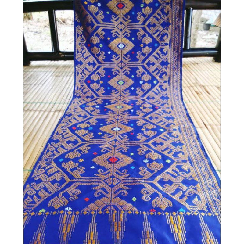 Songket tenun lombok