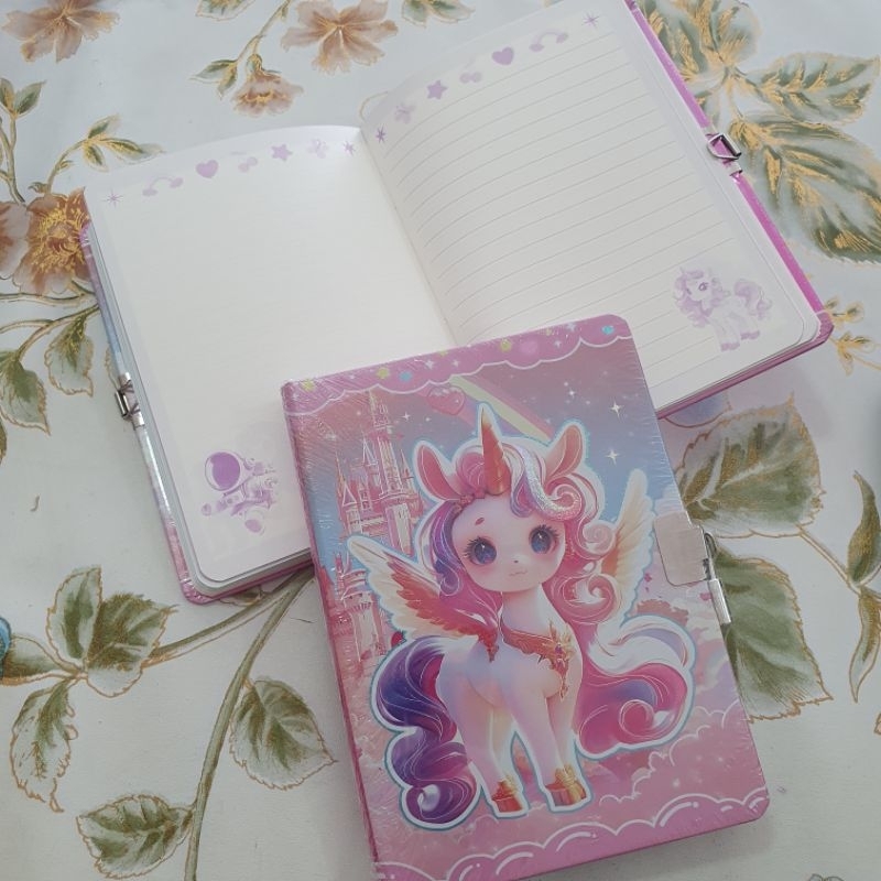 

Notebook gembok unicorn hardcover
