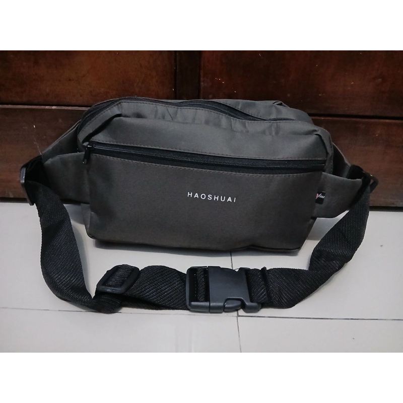 preloved tas wb cowok brand Haoshuai like new