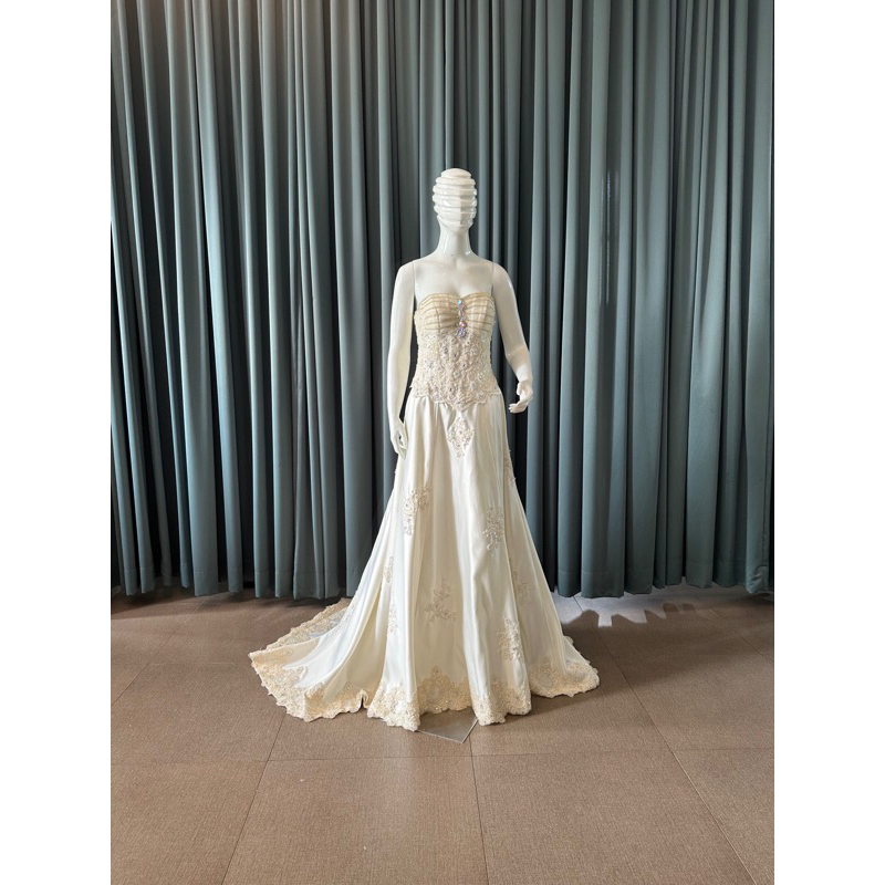 Preloved Gown Wedding A-Line Dress Gaun Pengantin Bridal Second