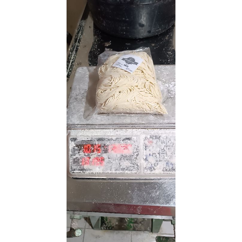 Mie Telor mentah Mie ayam,Mie gacoan/Mie Jebew  kemasan 1kg