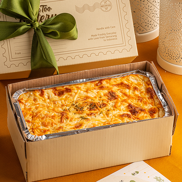 

G&C Baked Spaghetti Brulee with Homemade Bolognese and Bechamel Sauce