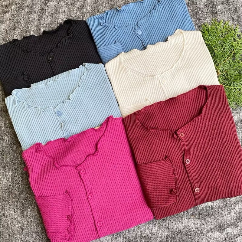Basic Cardigan Rajut Crop Top Kancing Lengan Panjang Wanita