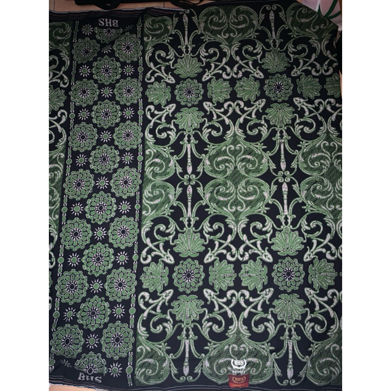 Sarung BHS infinity gold batik second bekas preloved