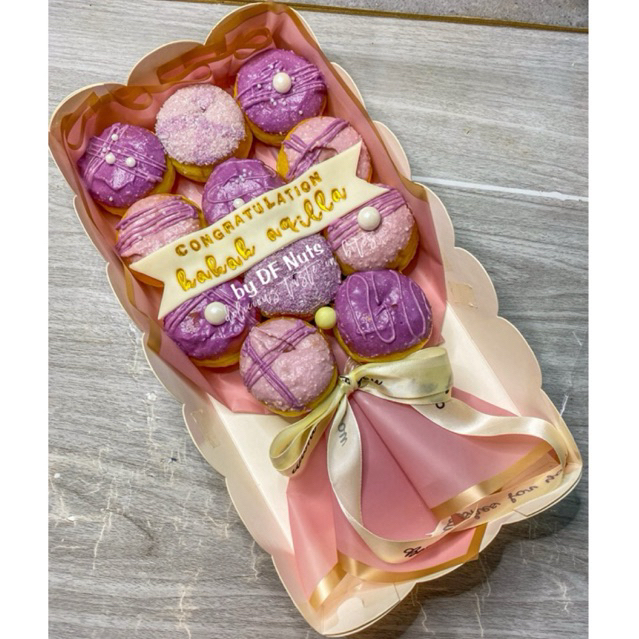 

buket donat + tulisan isi 11 pcs
