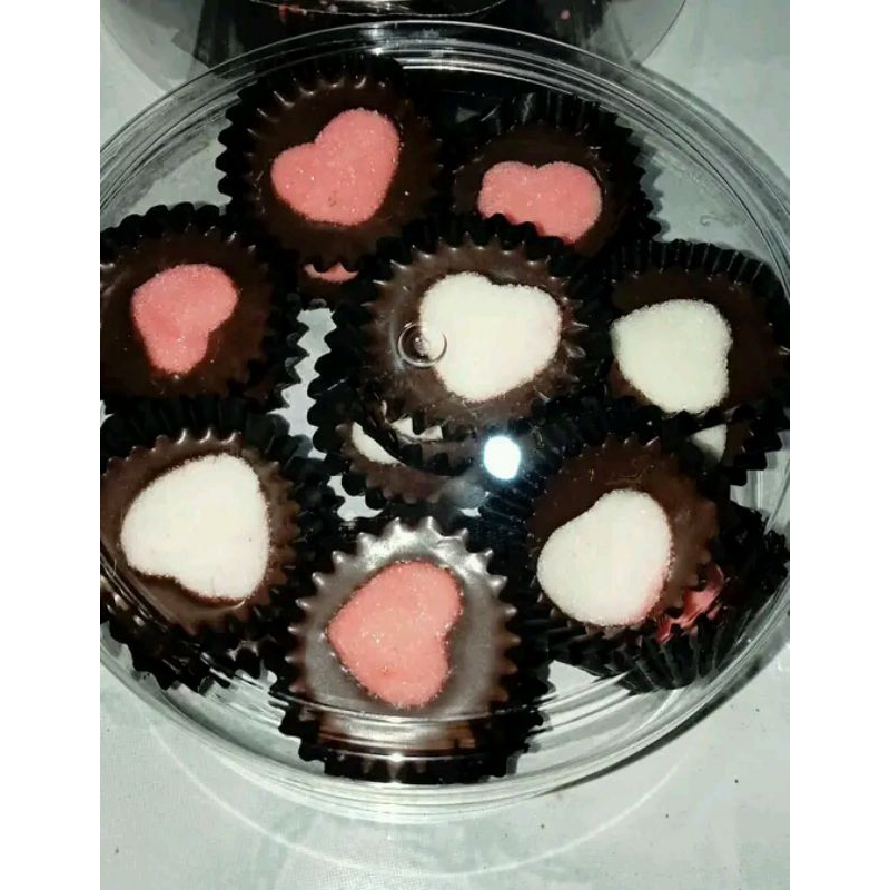 

kacang coklat dan yupi coklat